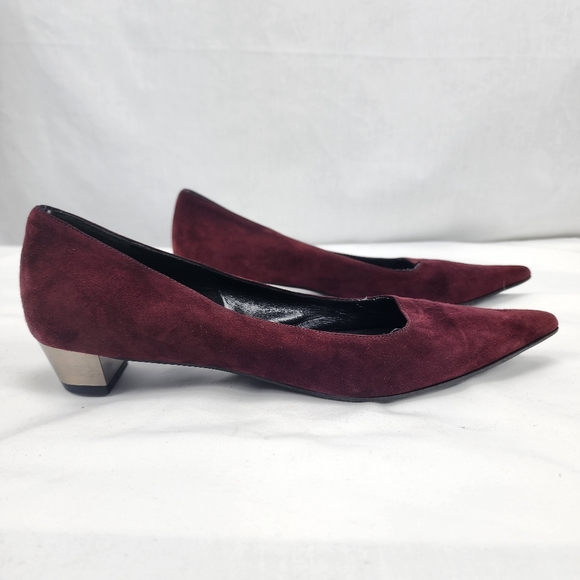 Prada Burgandy Suede Pointed Toe Pumps  Prada Size 38.5 US 8.5 made in Italy! - Picture 1 of 10